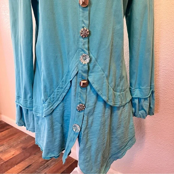 Neon Buddha Blue Sparkly Buttons Tunic
Size Medium - Picture 7 of 13